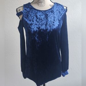 White Birch Midnight Navy Blue Cold shoulder Keyhole long sleeve top_Small